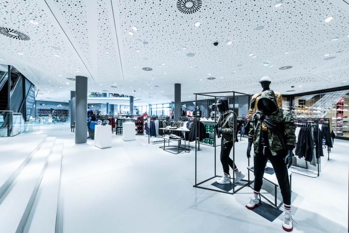 L&T 体育用品店-30