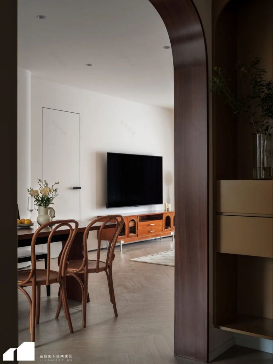 留白·私宅 · 舒适自然的轻复古之家丨留白屿下空间建筑-27