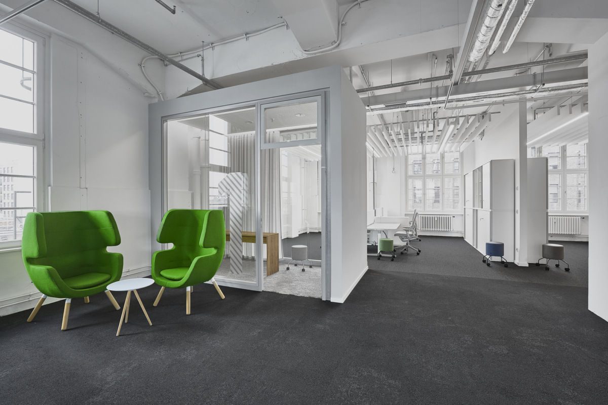 柏林 DR. KADE 制药公司办公室 | 历史与现代的完美融合-31