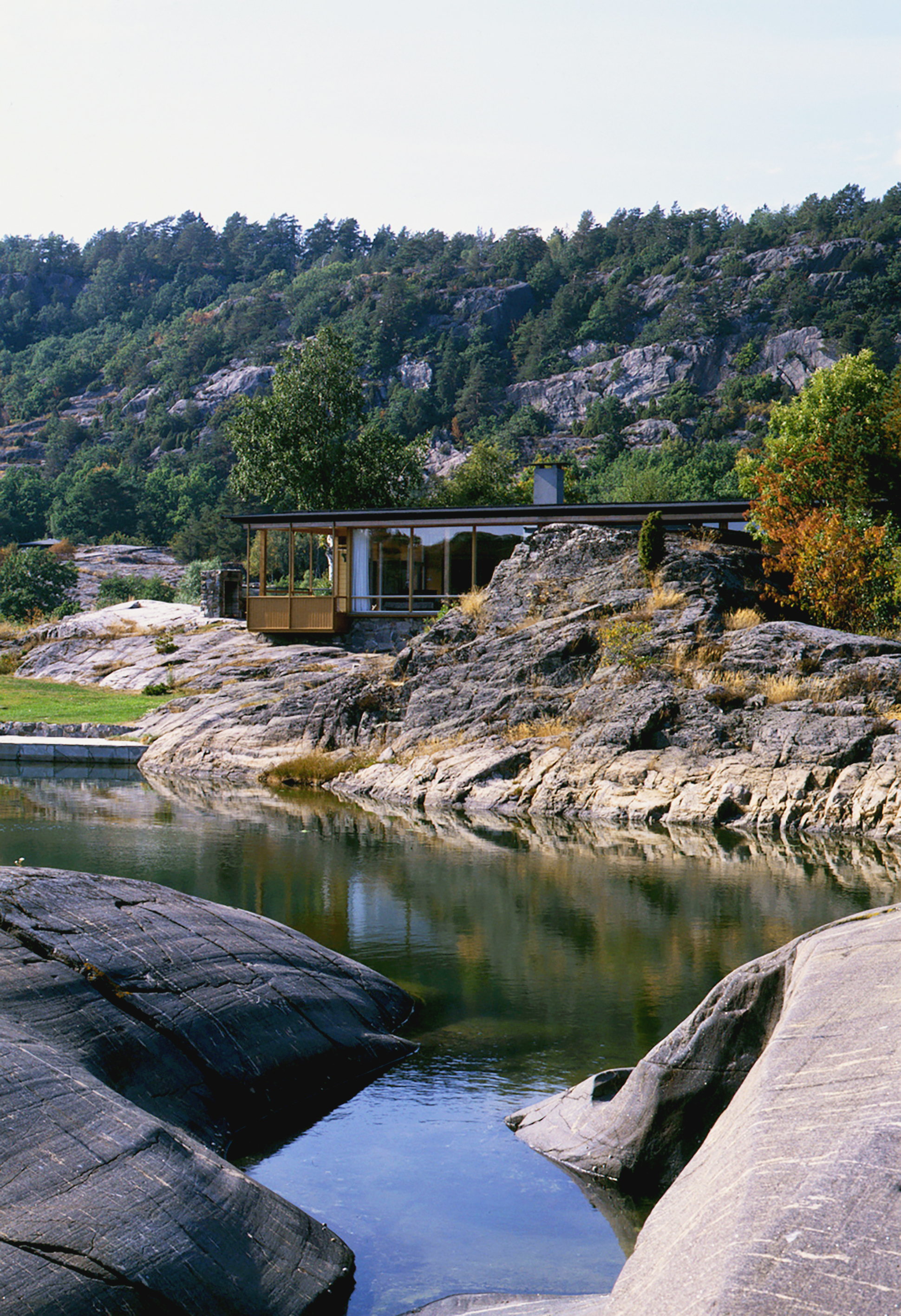 萨默兰landet小屋 隆哈格姆

注：Sommerlandet推测是特定名称暂音译，lundhagem也是特定名称音译如果这两个词有特定背景含义，可能需要更精准信息来完善翻译 丨挪威丨Lund Hagem Arkitekter AS-10