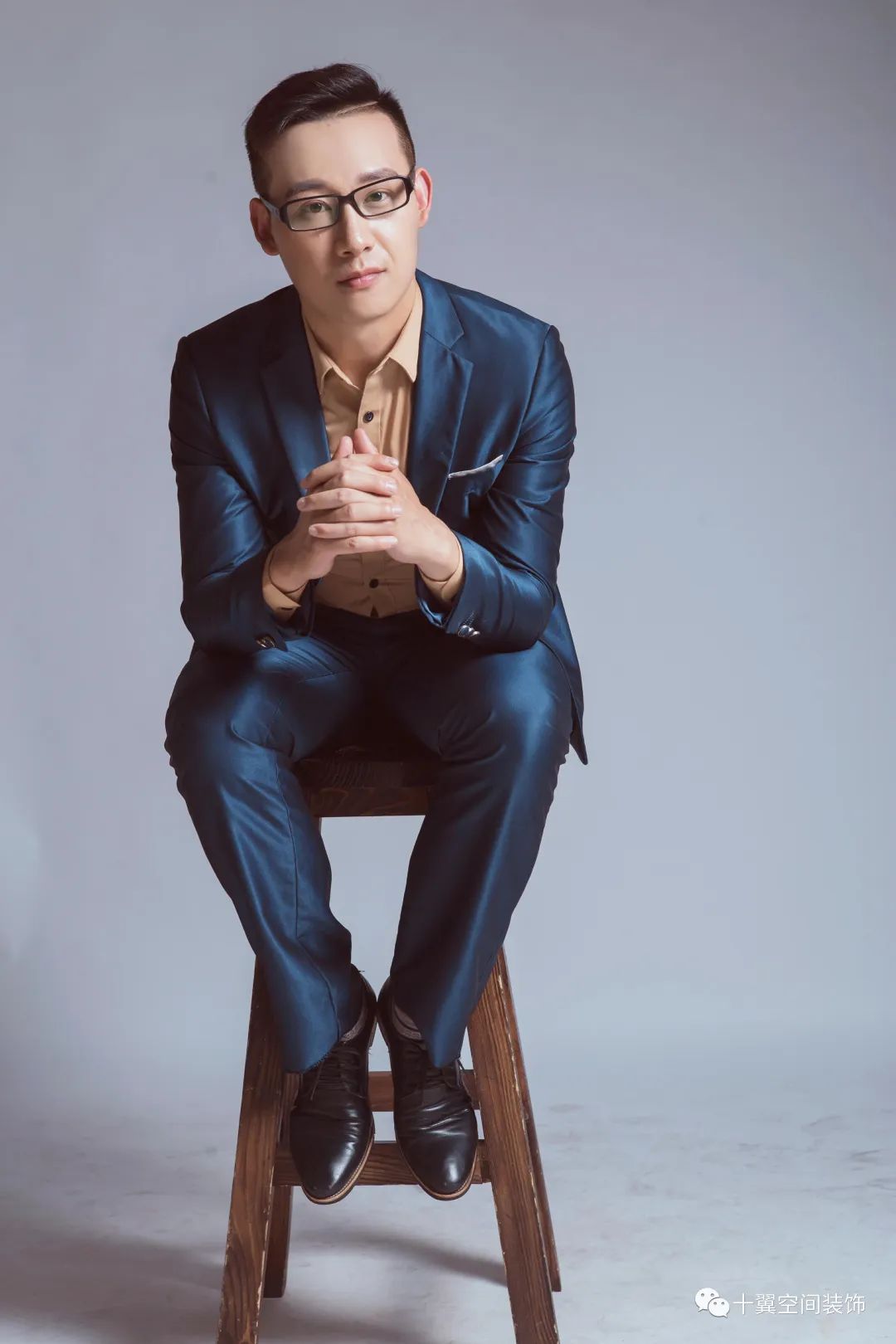 港式风情与现代生活交融,打造精英阶层完美生活方式-37