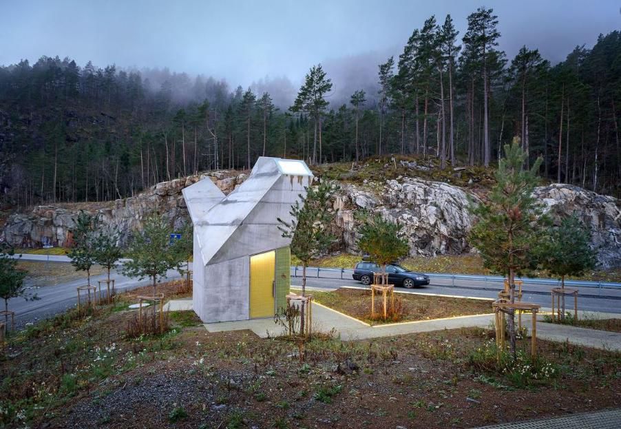 挪威高山上的匠心公厕-31