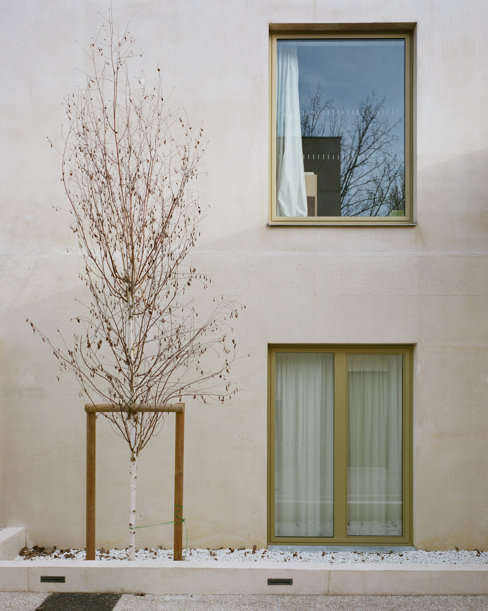 弧形墙体打造和谐环境,彩色混凝土呈现现代永恒-26