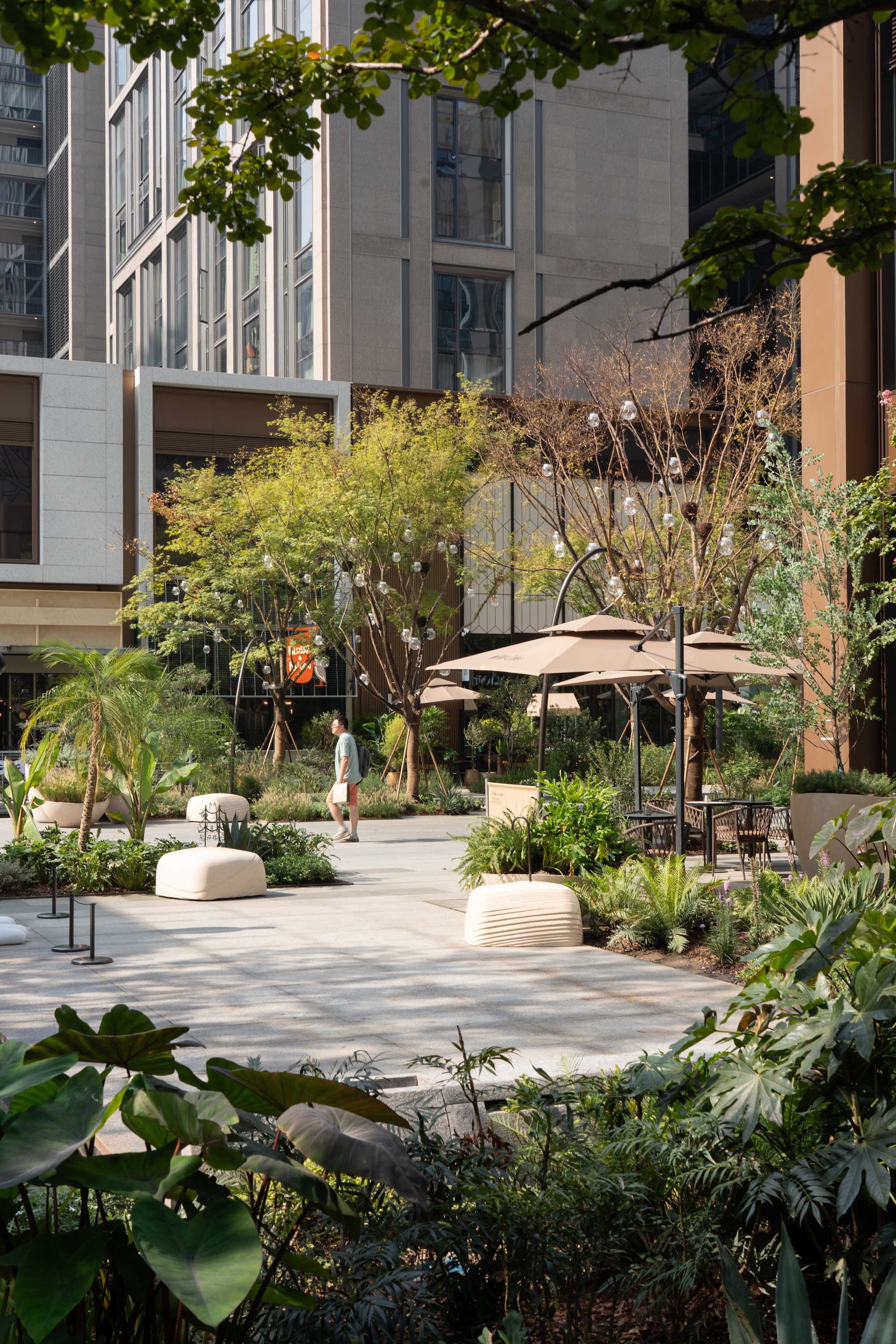 杭州亚奥万象天地景观提升:让自然回归，让生活回归 丨中国杭州丨风物营造-44