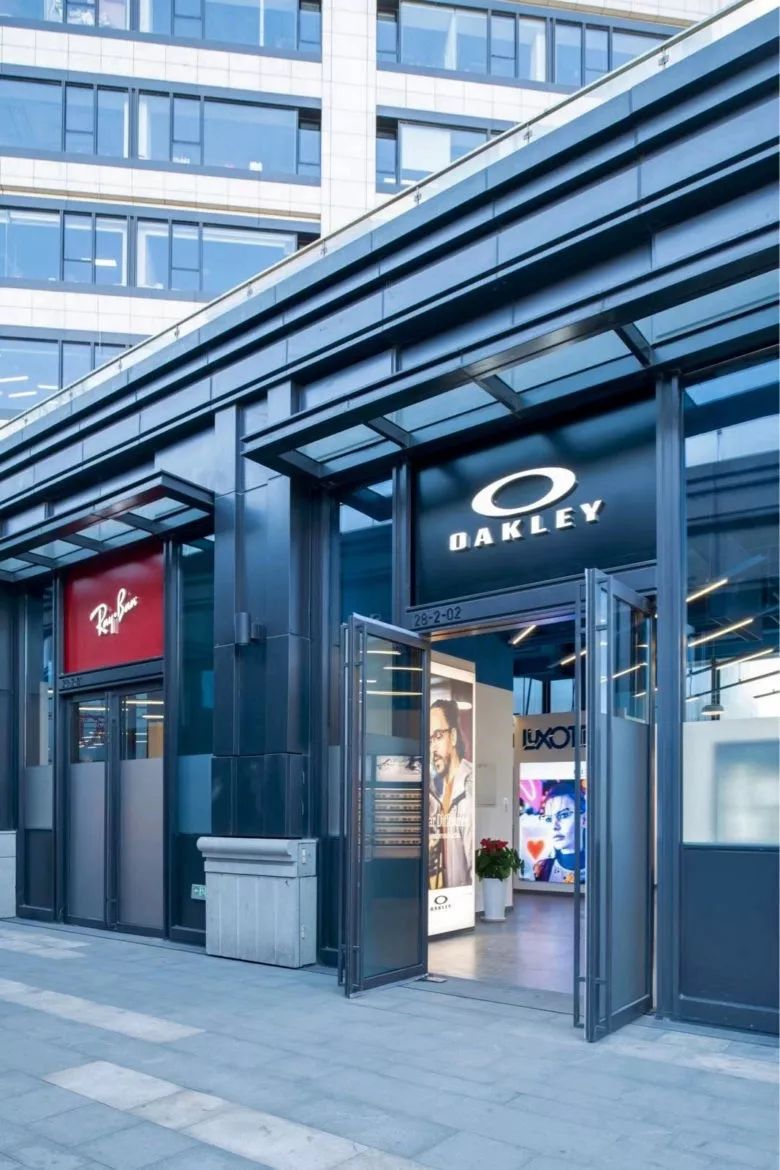 C·P· Company 服装店设计丨意大利米兰丨AndreaCaputo-8