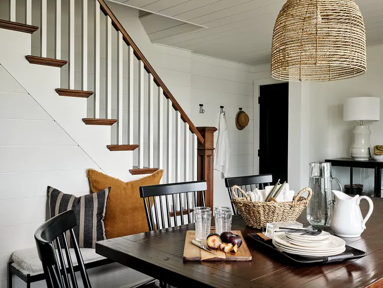 19 世纪安大略省老学校改造的现代温馨家居-17