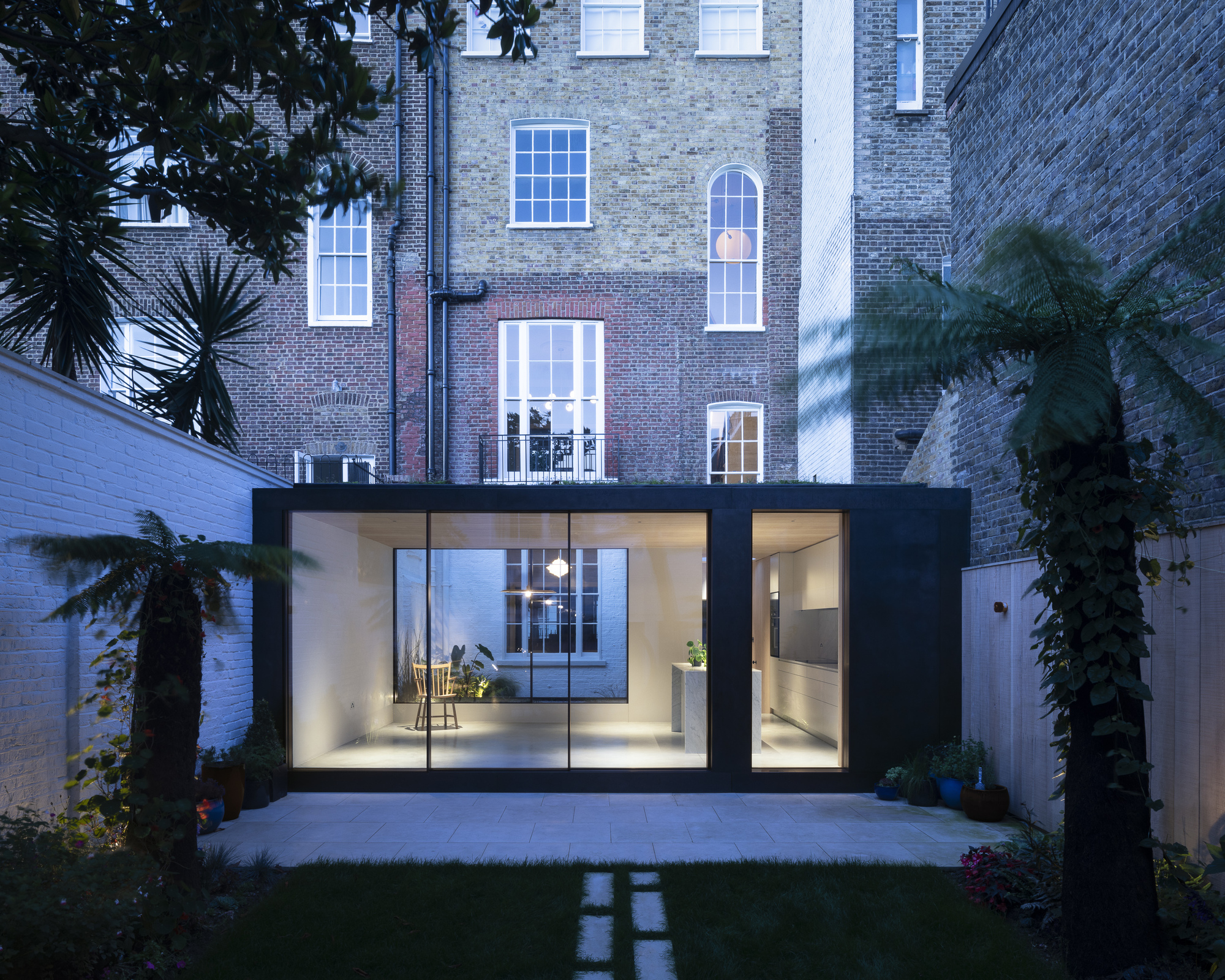 布卢姆斯伯里大厦和马厩街丨英国伦敦丨West Architecture-26