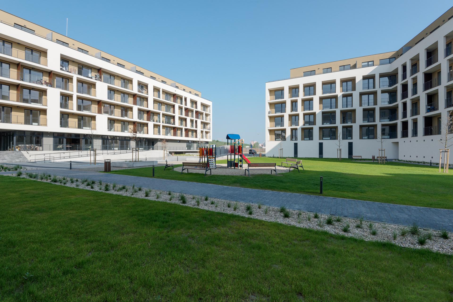 SLNEČNICE   VILADOMY   2  ETAPA COMPASS ARCHITEKTI-14