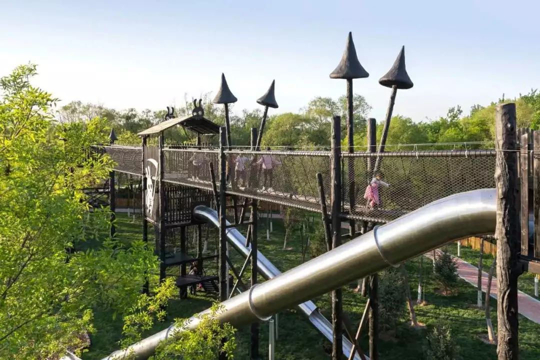 黑森林 | 儿童乐园的黑色艺术-28