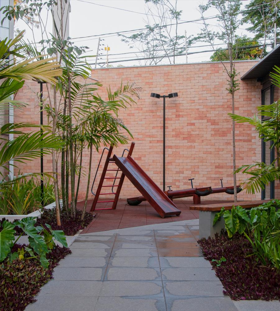 巴西 Alto da Boa Vista 住宅区 · 园林与建筑的和谐共生-8