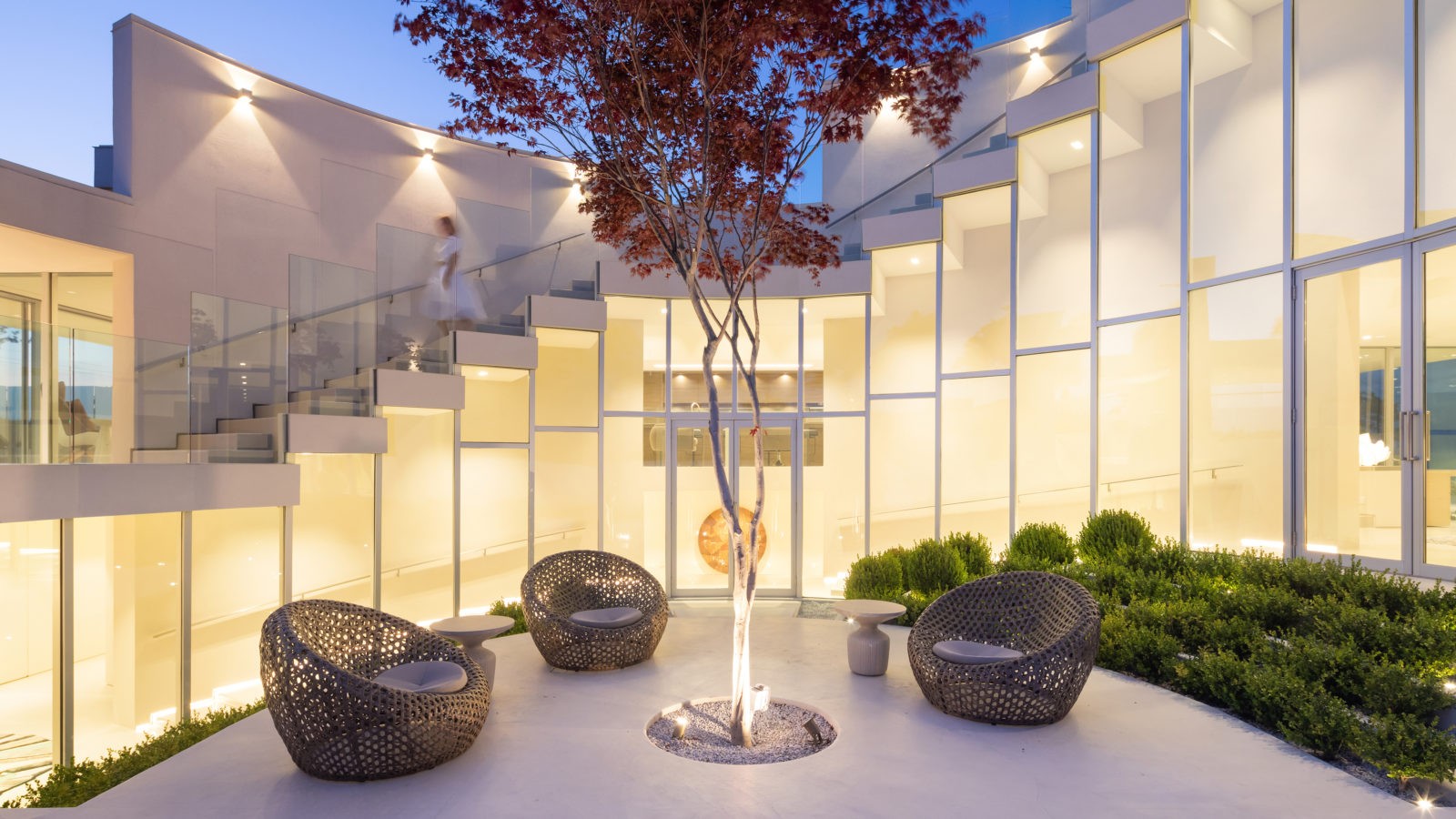 加拿大奢华泳池别墅丨哥伦比亚-9