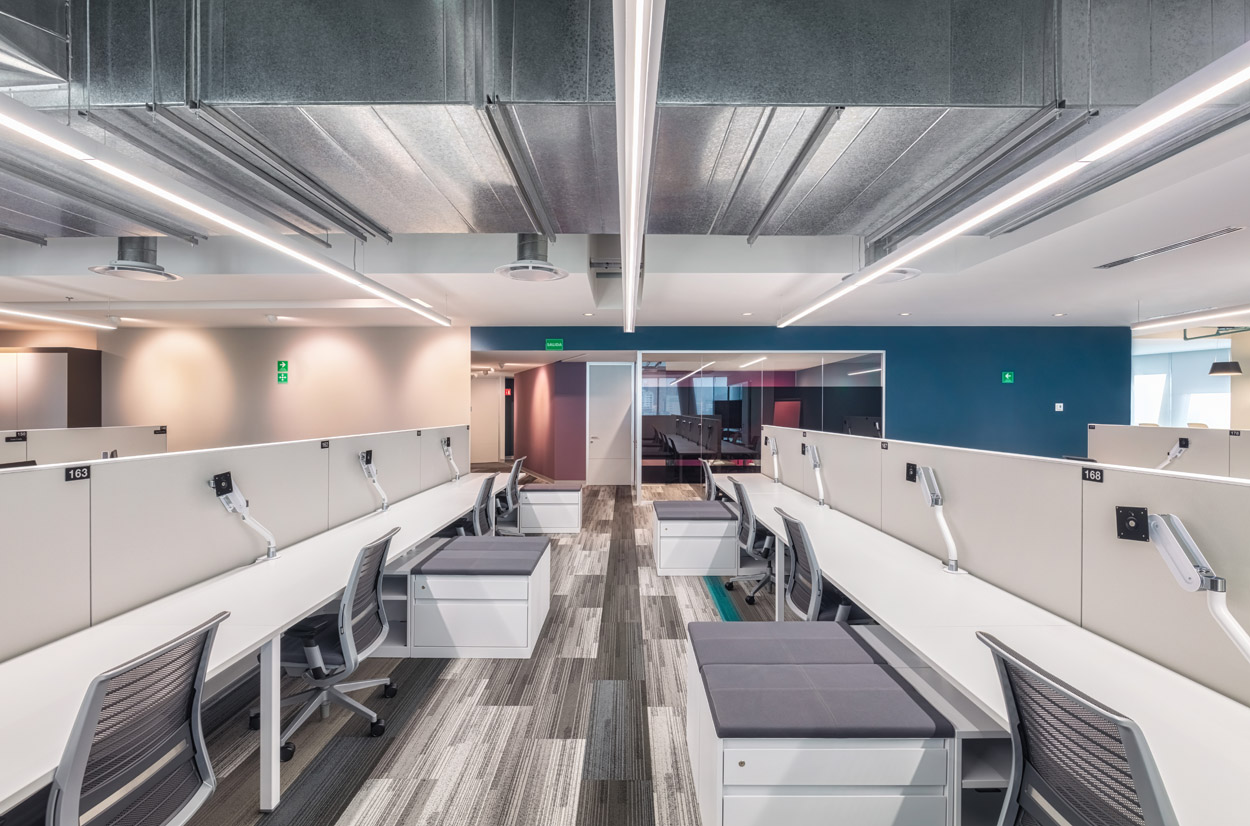 涂料巨头 Sherwin Williams 全球总部办公室设计-9