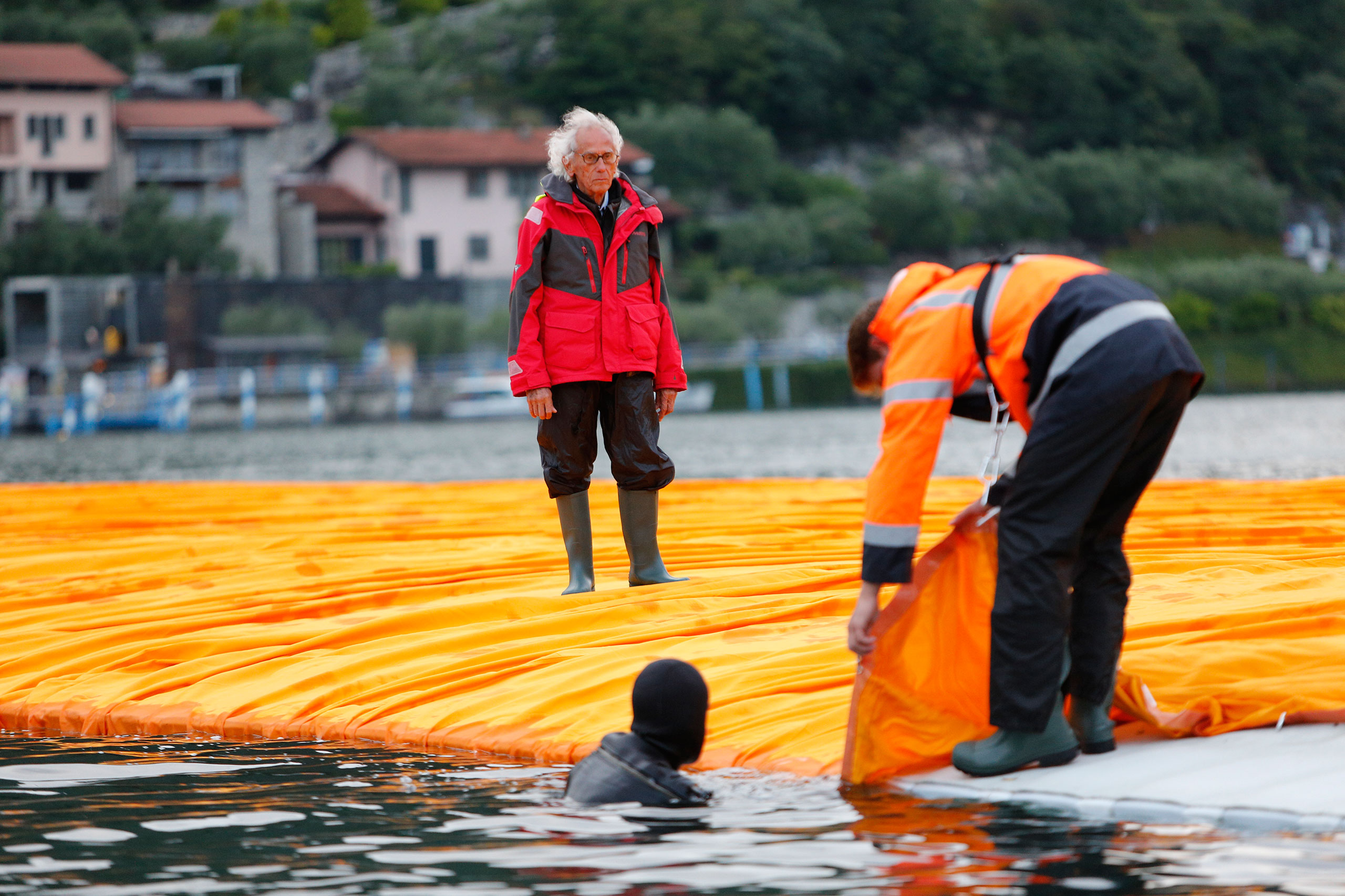 湖上悬浮走廊 | 意大利 Lake Iseo 的“漂浮平台”-22