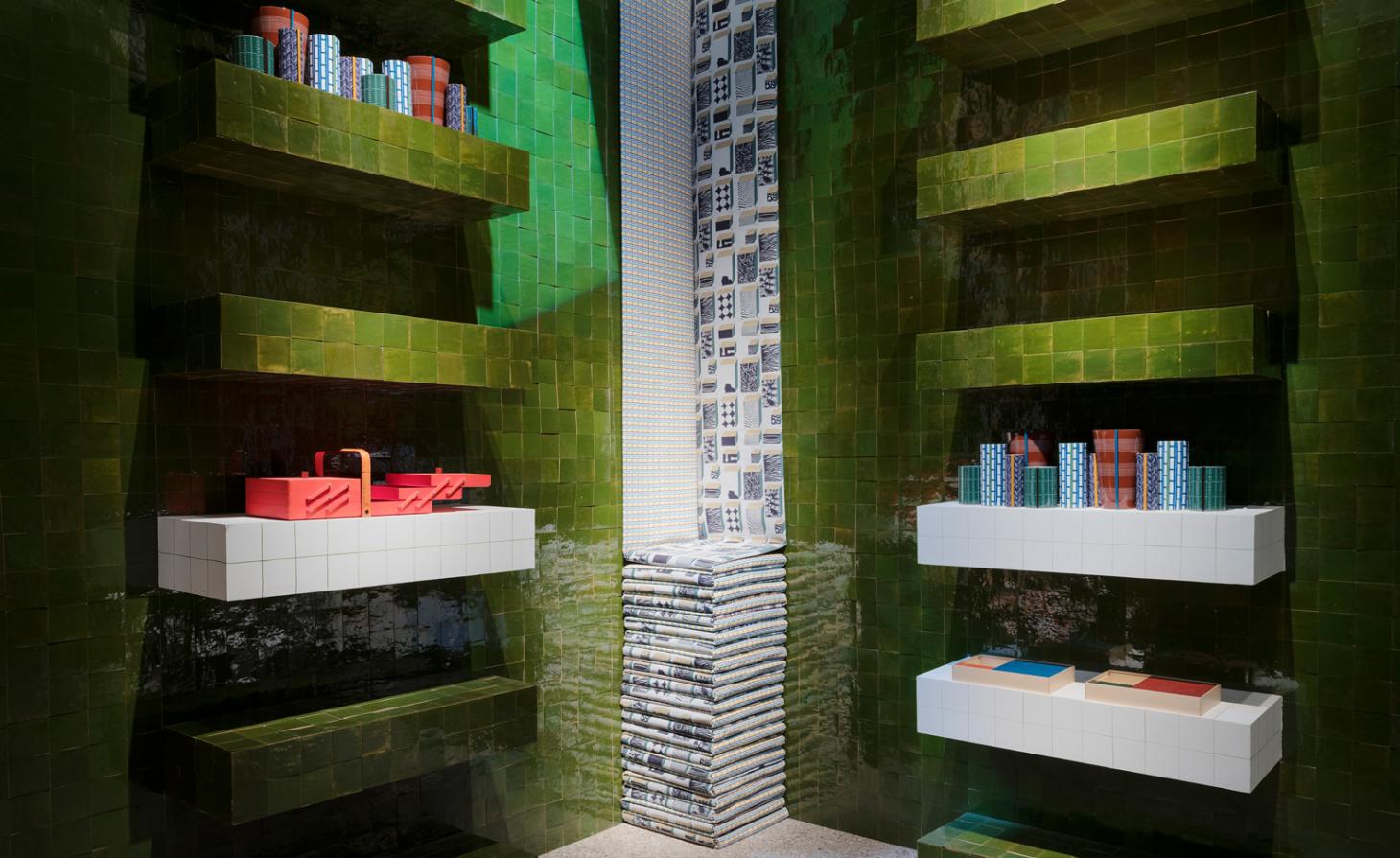 爱马仕“永恒”展览，摩洛哥瓷砖打造诗意空间-7