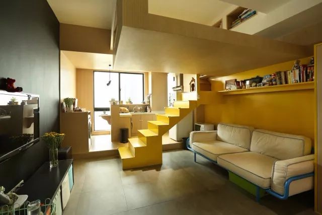 30㎡的房，他俩睡在半空，住出了100㎡的效果，神作-14