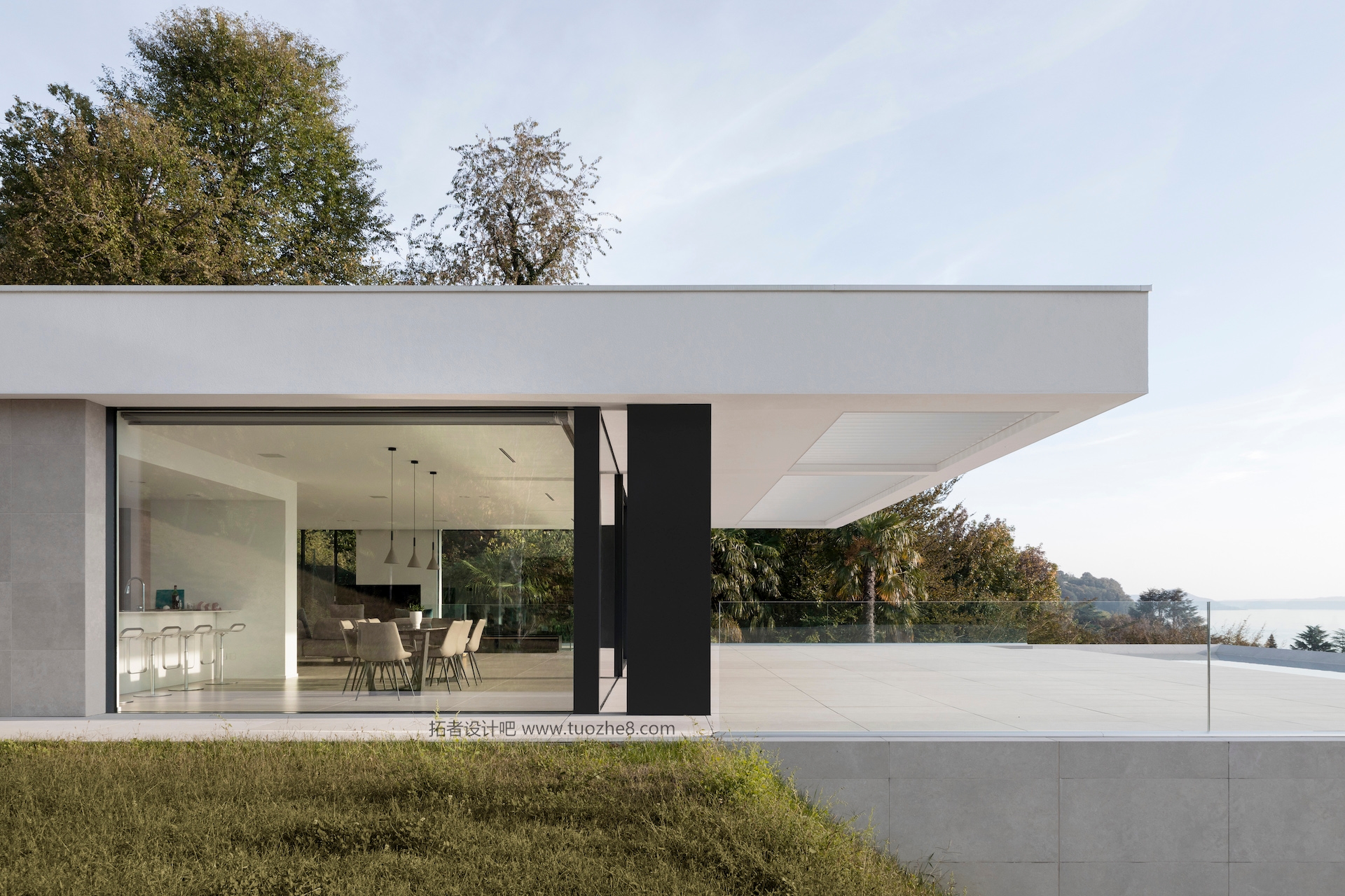 现代简约山坡别墅-9