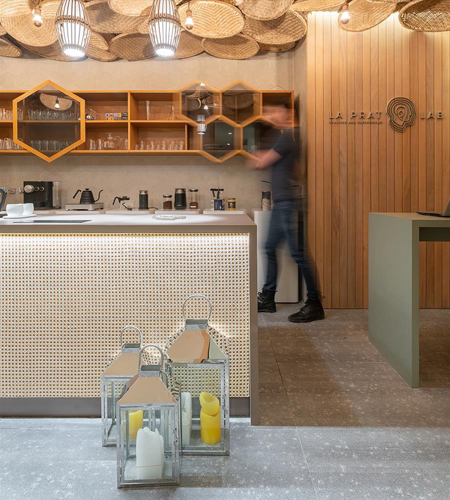 拉普拉特生物进化与水疗中心-1