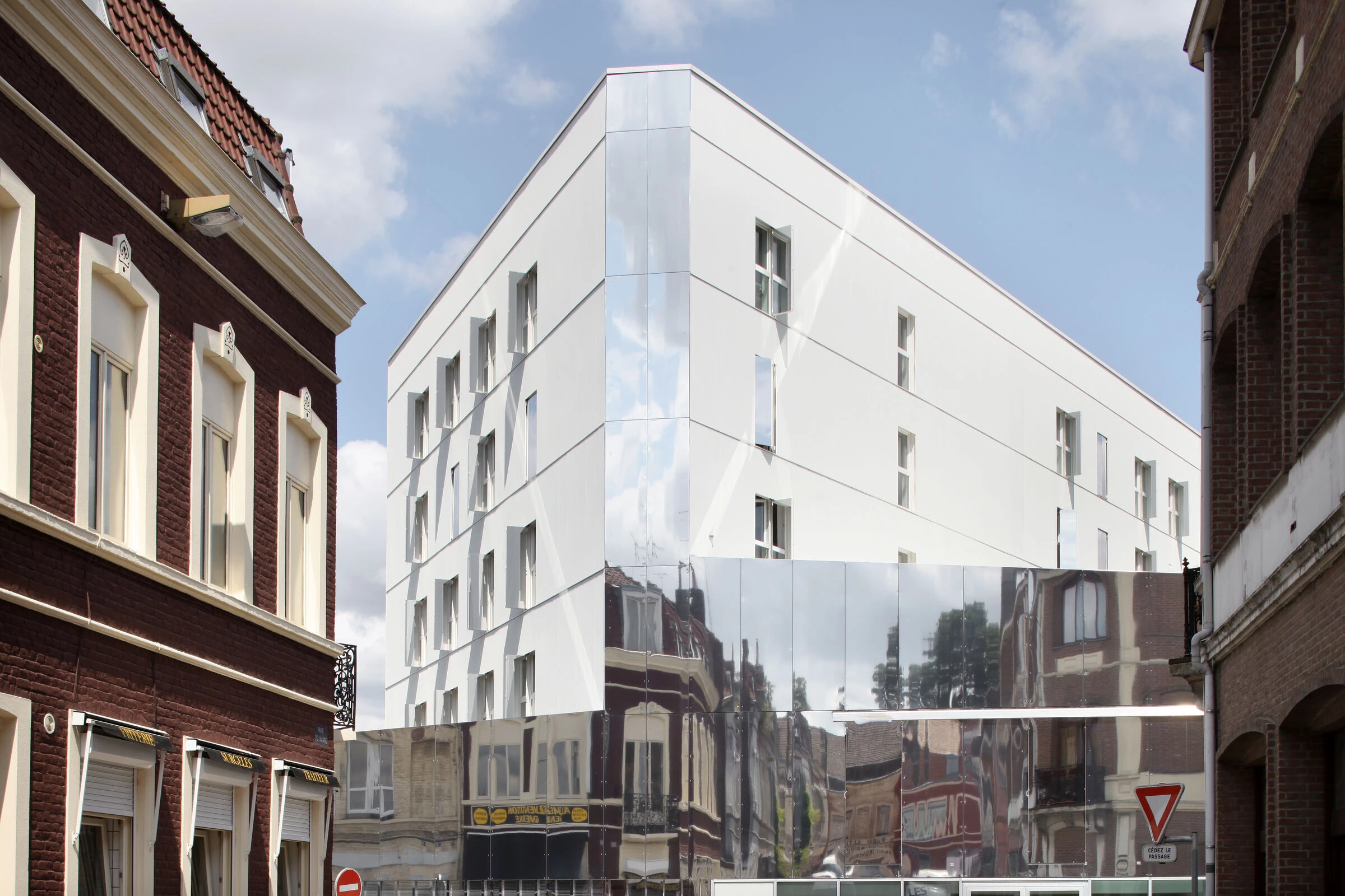 镜像之舞·法国 Roubai· 住宅设计丨Saison Menu Architectes Urbanistes-11