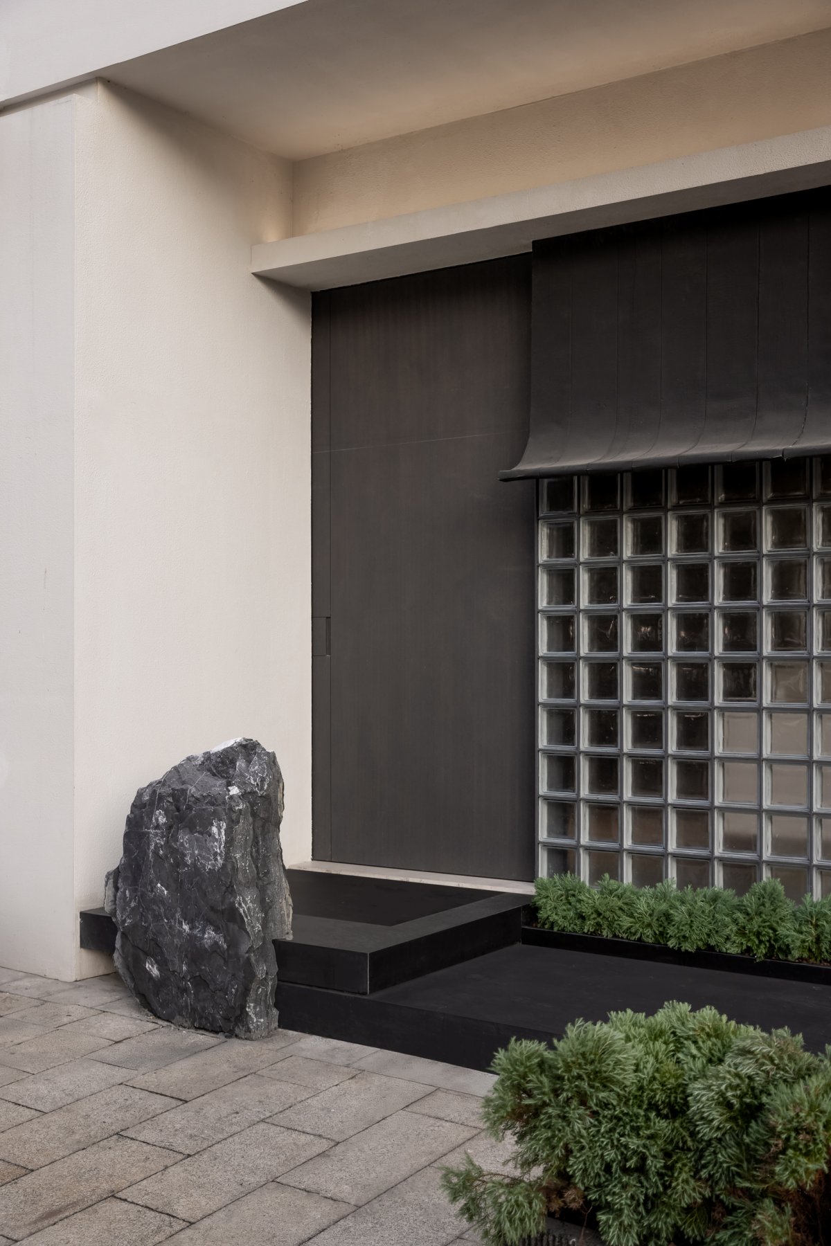 卢赛世家品牌展厅丨竟向设计-1