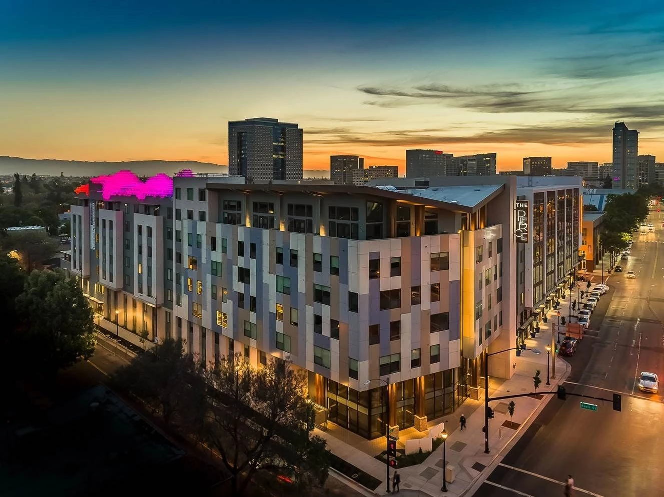 旧金山动感混合住宅设计-6