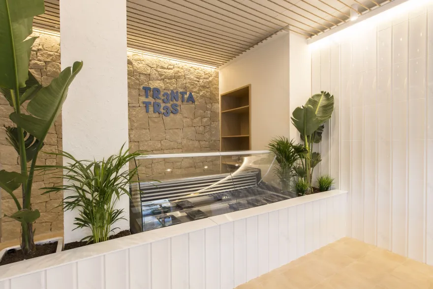 Trenta Tres 餐厅设计丨西班牙丨Pablo Muñoz Payá Arquitectos-10