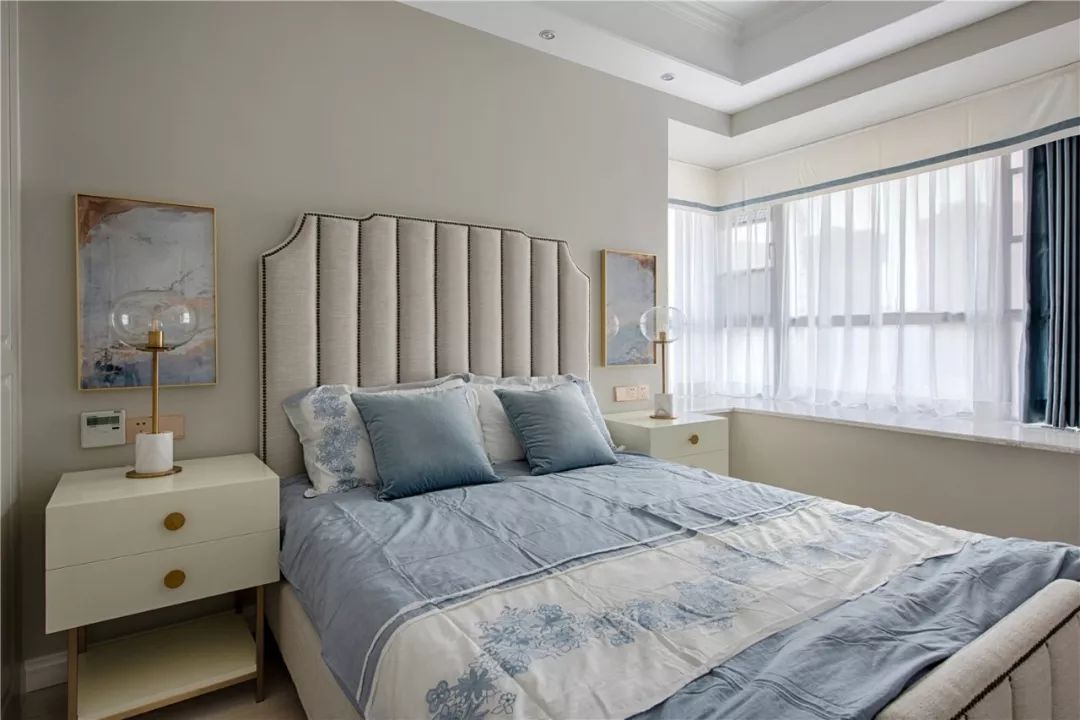 温馨灰色系家居设计,浪漫法式吊灯点亮生活-10