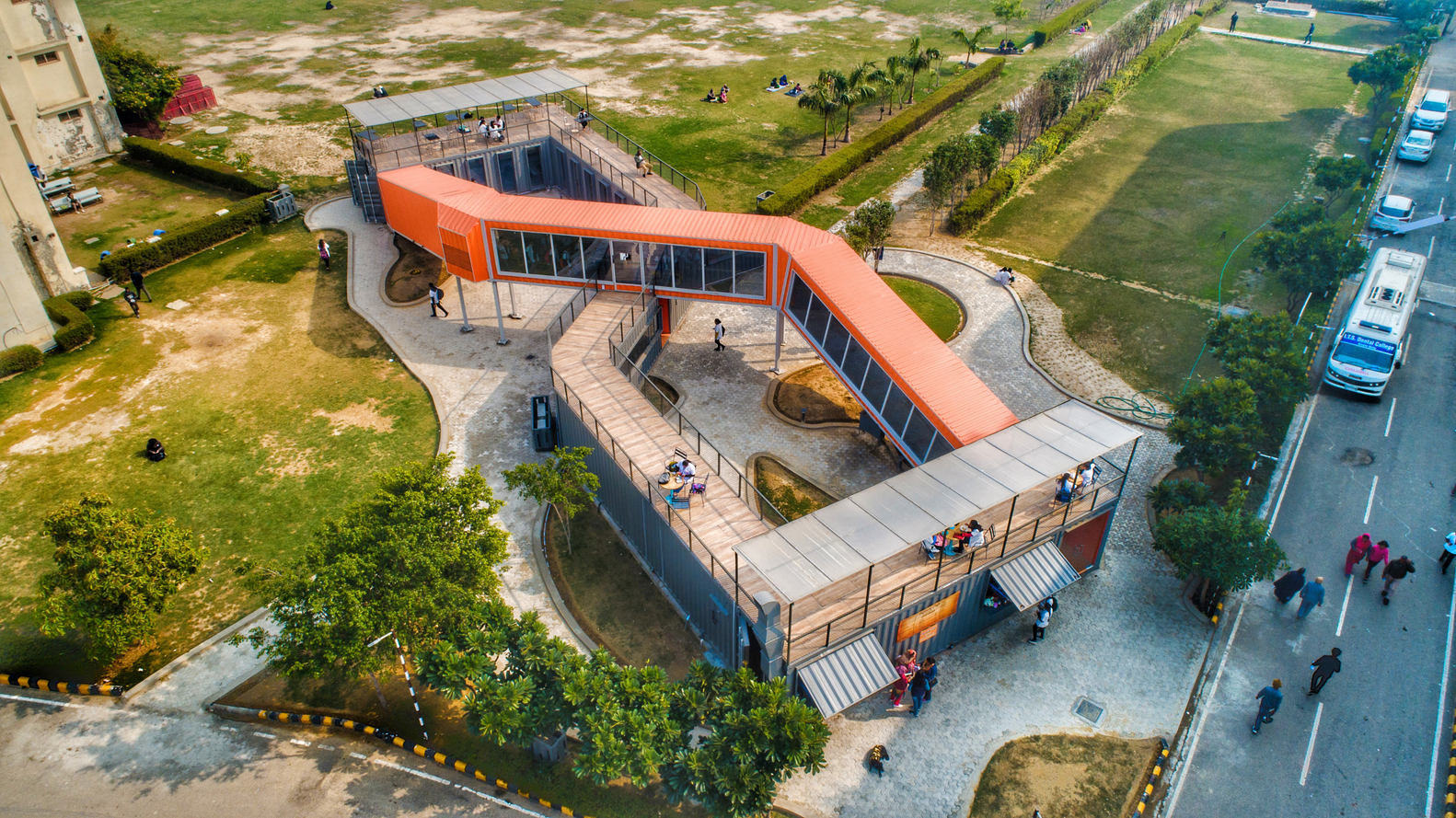 循环无限 · 印度可持续咖啡馆设计-11