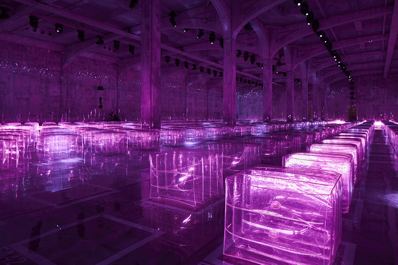 AMO新作 笛卡尔式空间——PRADA 2019春夏男装时装秀-8