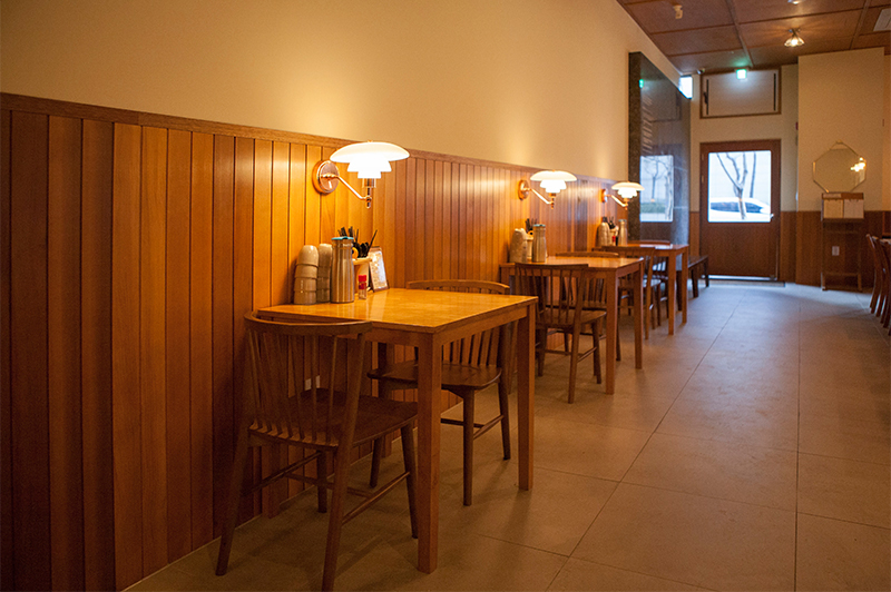 极简 23 平韩式餐厅设计，木质空间展现温馨魅力-8