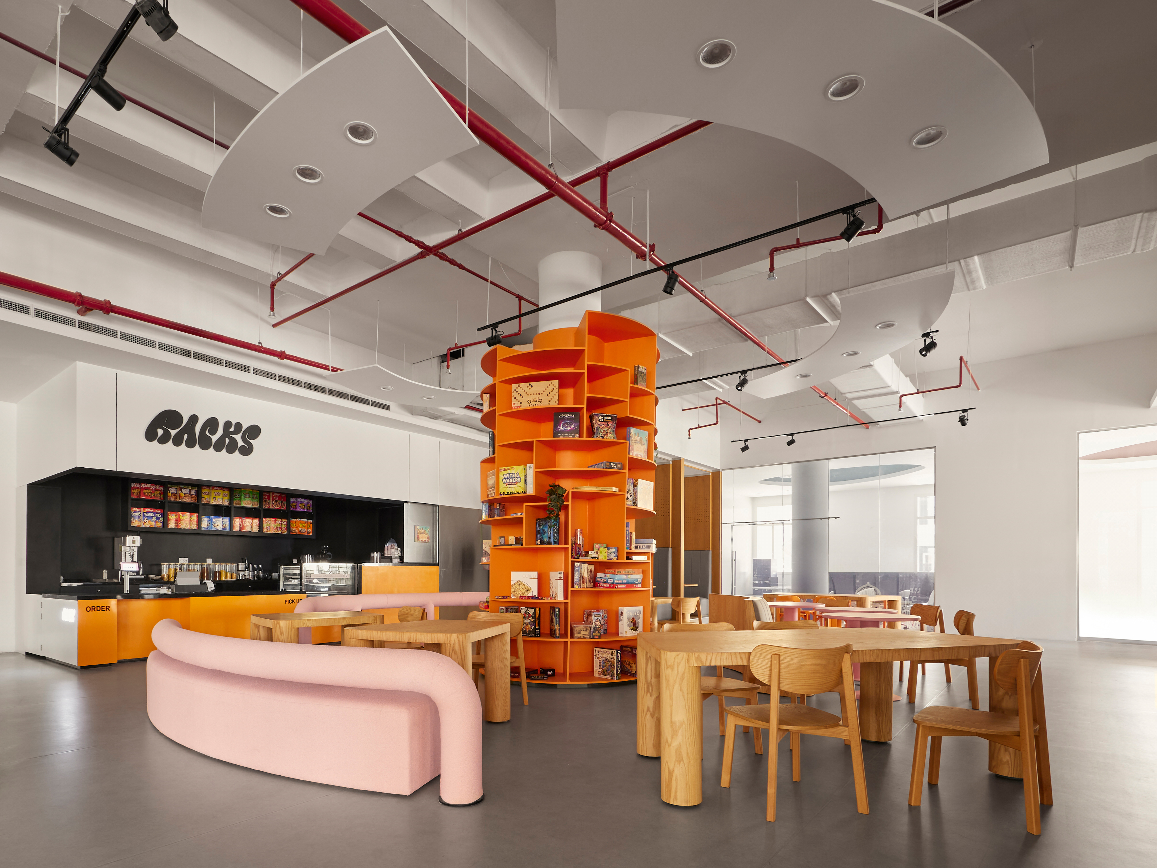 Racks · 美国沙迦大学游戏咖啡馆丨阿联酋沙迦丨Ruben Movsisian 等-0