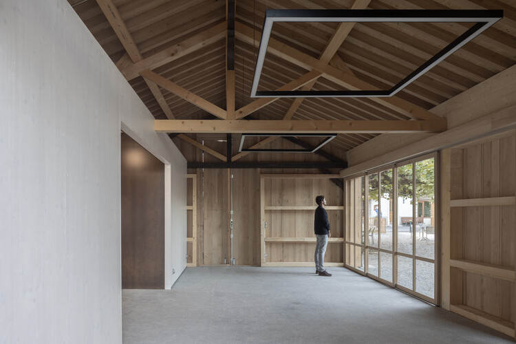 尚比西站广场小屋改造丨瑞士-6