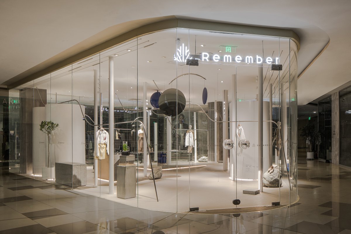 Remember 女装店 | 新零售探索店的未来设计-10