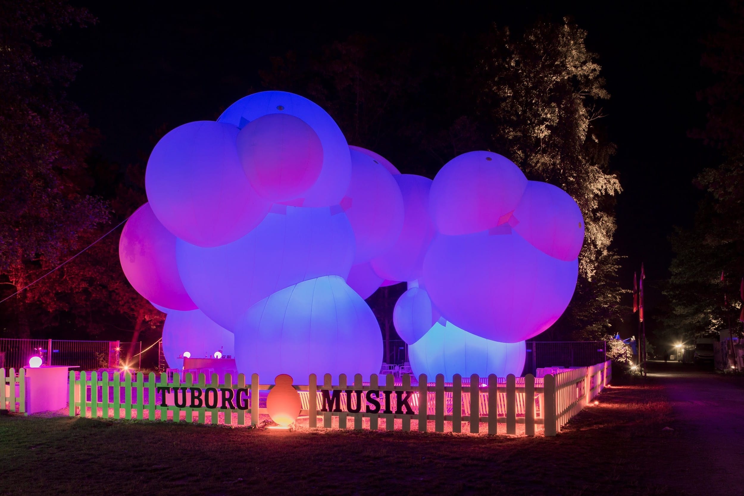 可移动的棉花糖云亭装置(SKUM Pavilion)-17