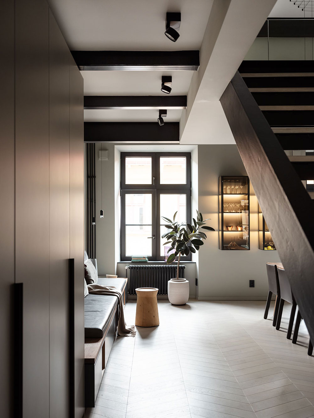 斯德哥尔摩时尚现代复式公寓设计-18