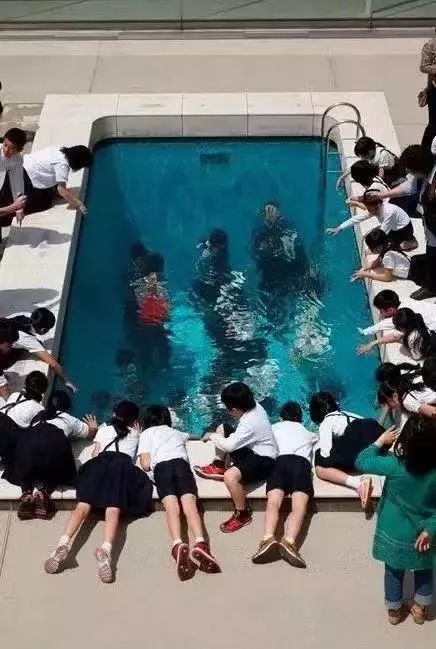 穿越镜像，探寻虚实之间的艺术空间-11