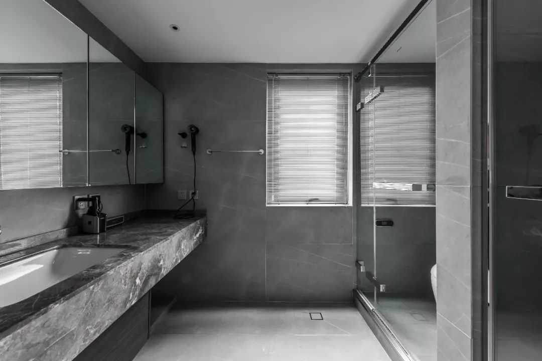 将黑白灰做到极致,展现最美的极简-32