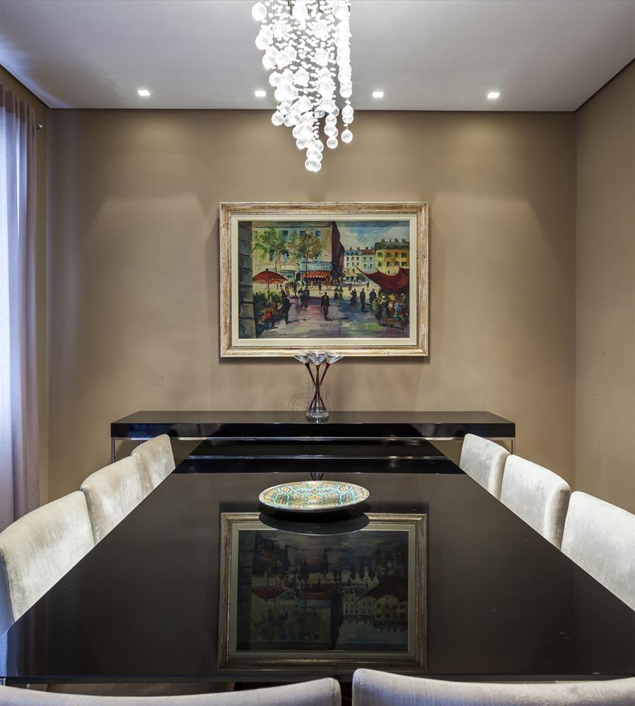 巴西圣保罗 350 平米现代公寓,木质与玻璃的精致细节-8