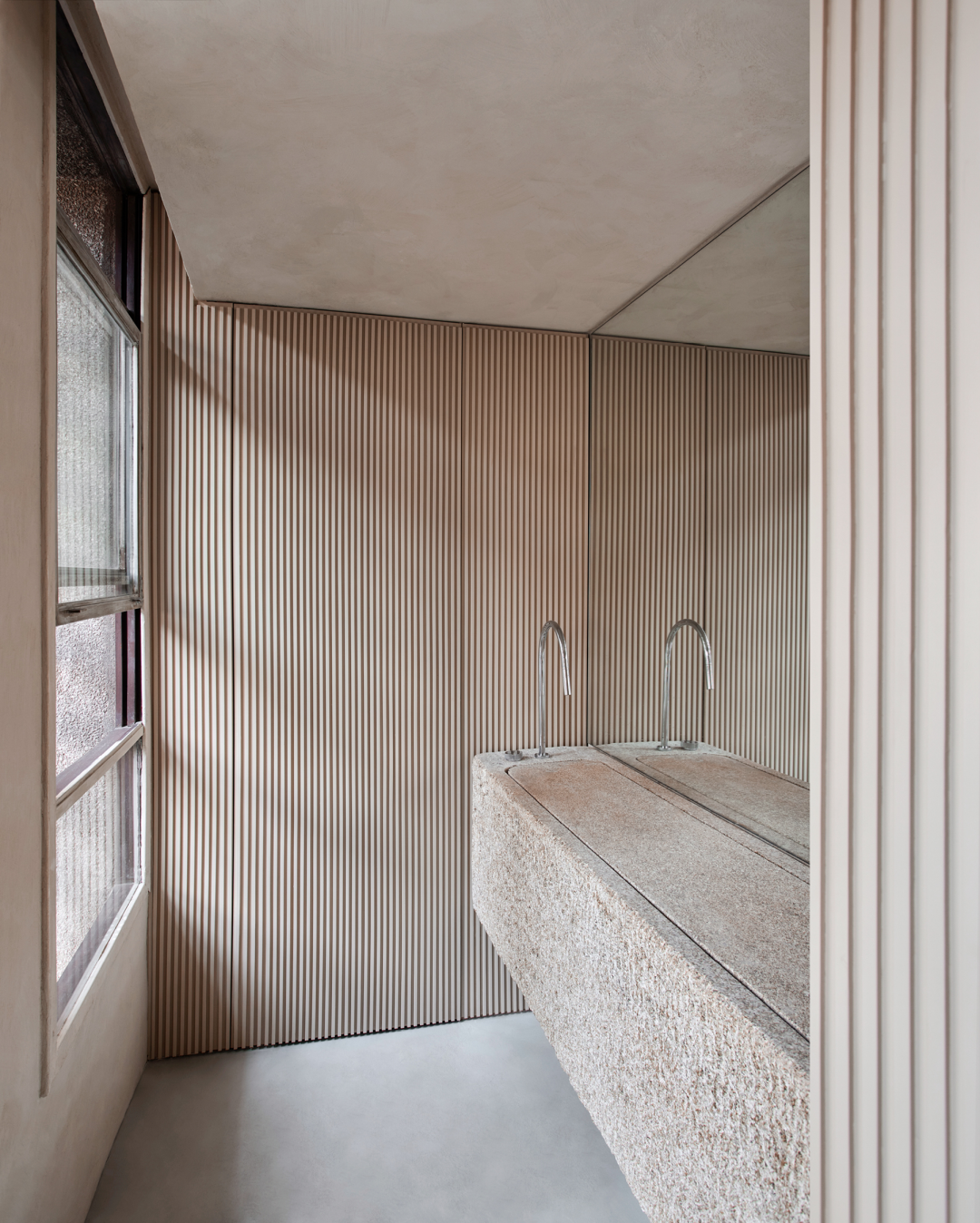 巴西先锋，粗野的极简丨Mariana Schmidt-70