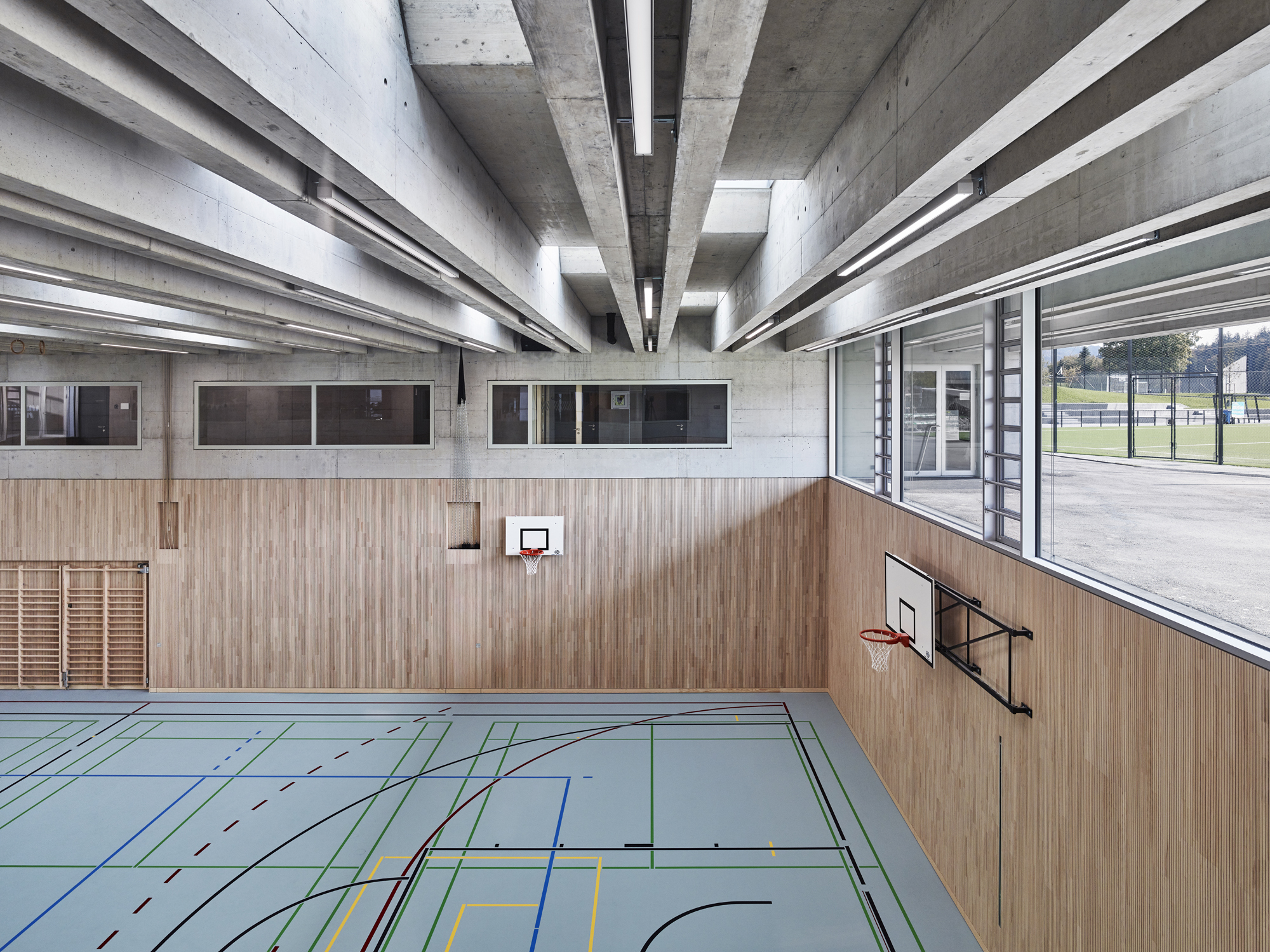 NiederwangenRied 学校和运动场丨瑞士丨BüningPfaue Kartmann Architekten-29