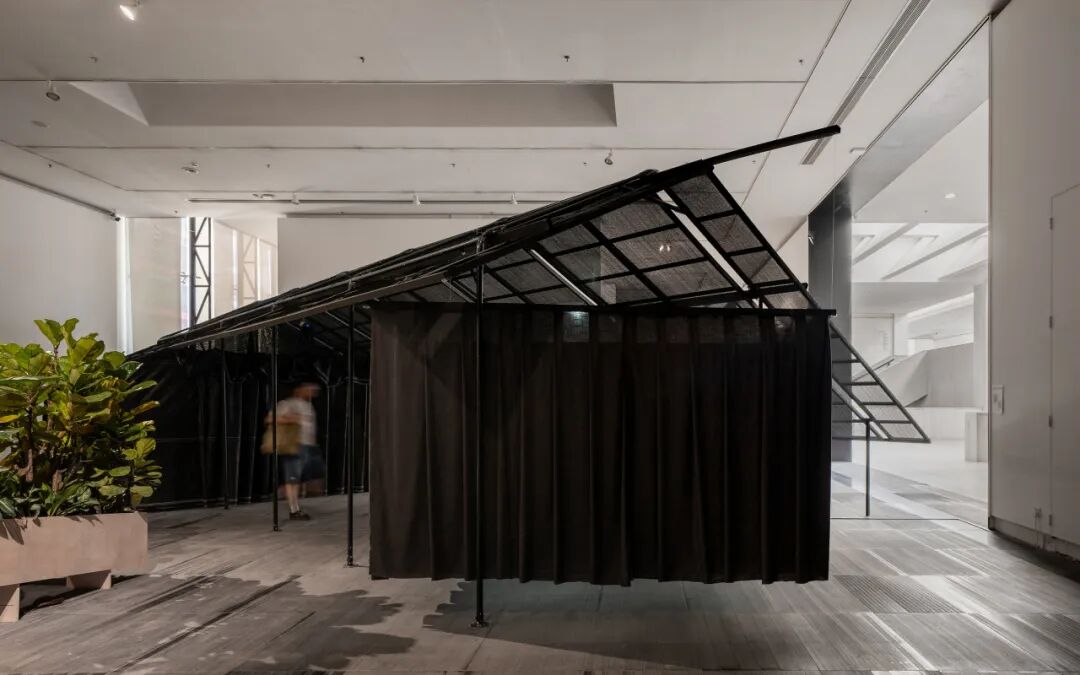 屋顶聚落｜“我们的目光：艺术、人类学与亚洲映像”空间展陈设计-20