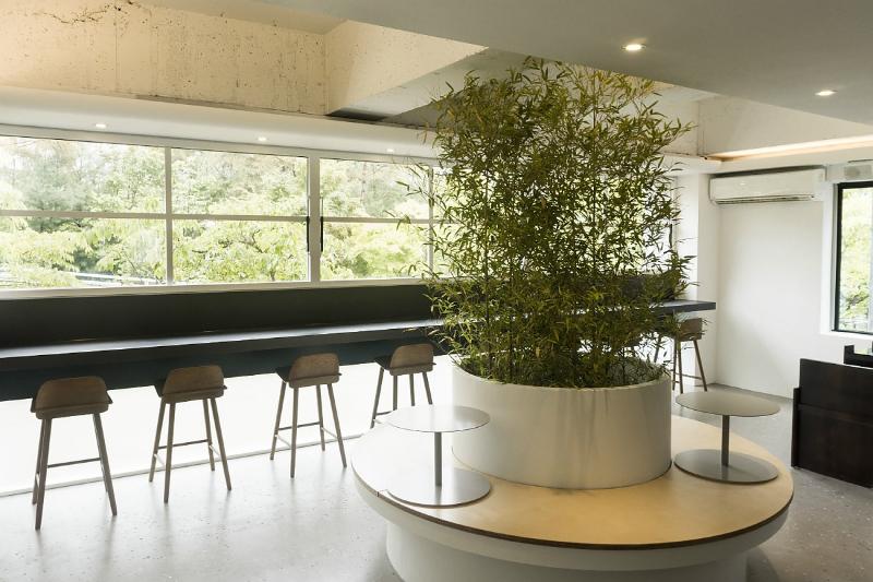 首尔感性白 tone 甜品咖啡厅-6