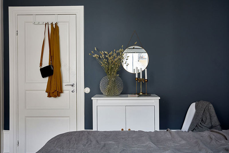 斯德哥尔摩黑白公寓,绿植细节打造舒适空间-19