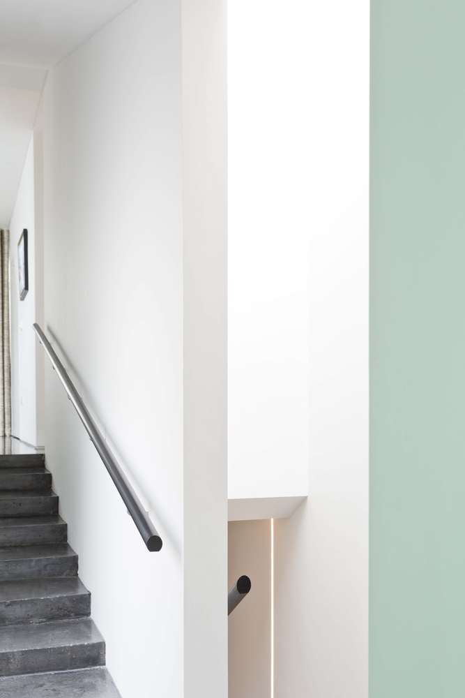 都柏林狭窄巷道中的家庭住宅设计-35