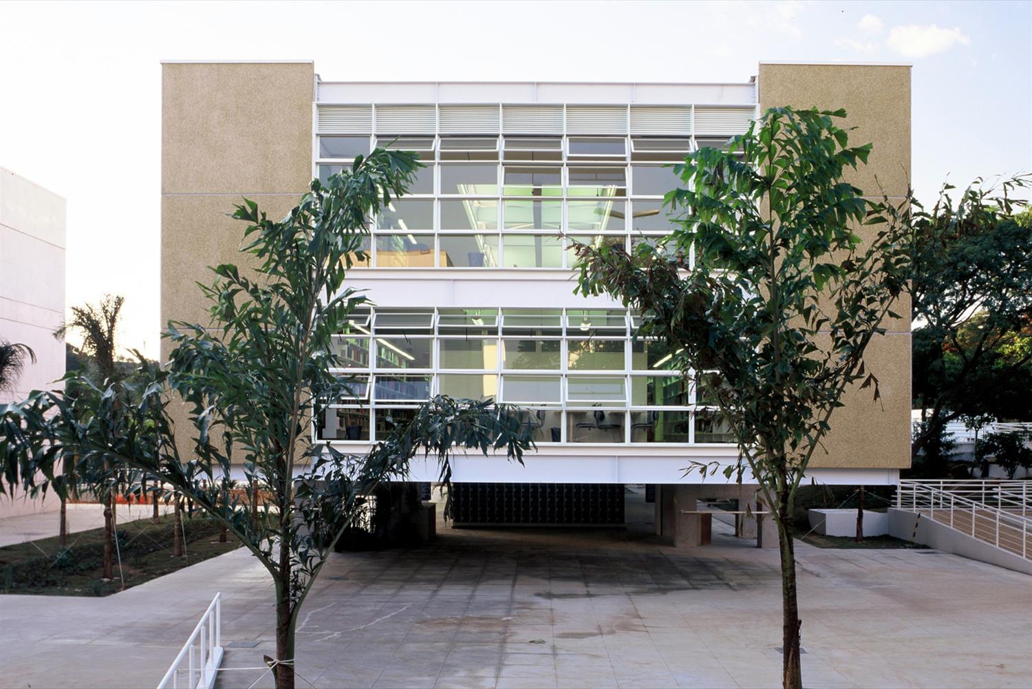 巴西 PUC Campinas 中央图书馆 · 教育与文化的现代融合-1