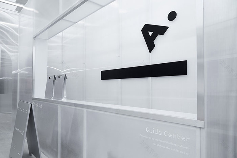 简约舒适,打造吸引人的服装店空间-21