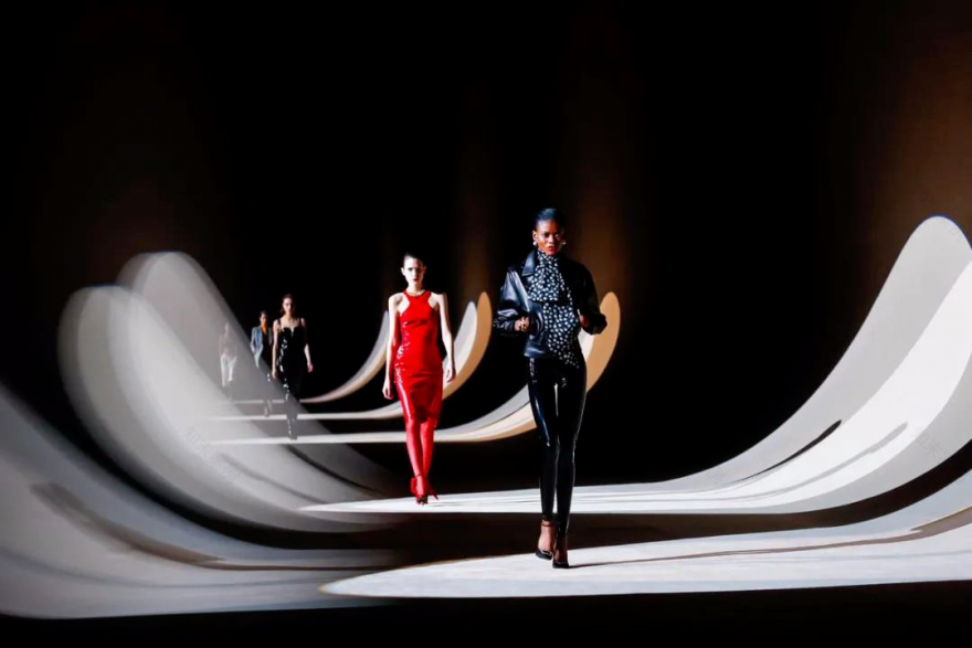 动静结合+规则弧形,交错出先锋时尚感 | 元禾大千-3