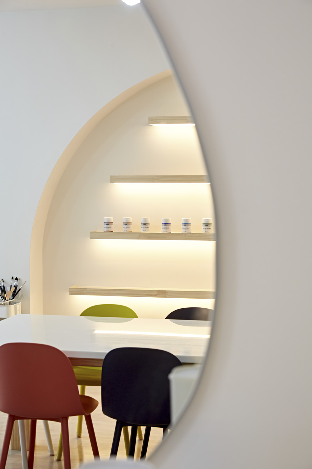 "韩国 Ellair 艺术画廊，极简与趣味并存的设计魅力"-12