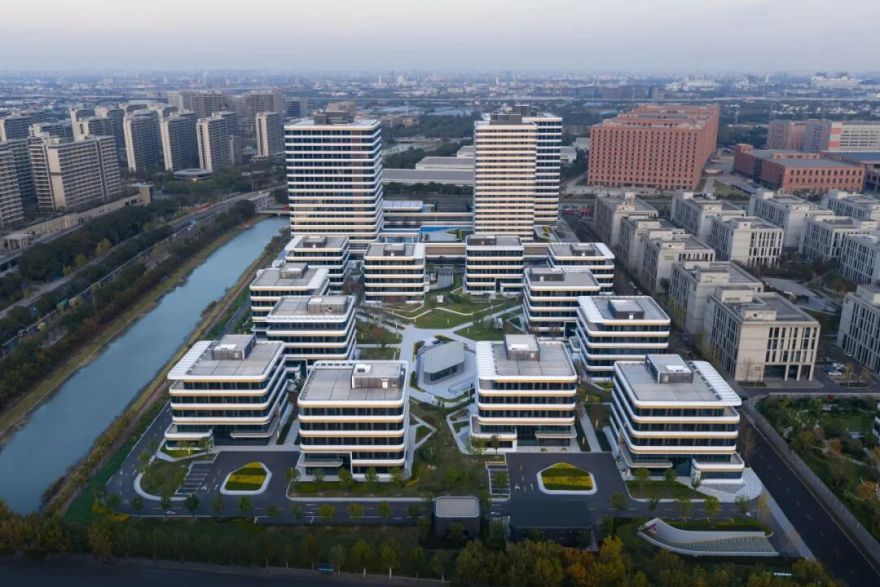 “Park + X” · 生态智造·上海漕河泾颛桥科技绿洲丨中国上海丨德国gmp建筑事务所,联创设计集团-25