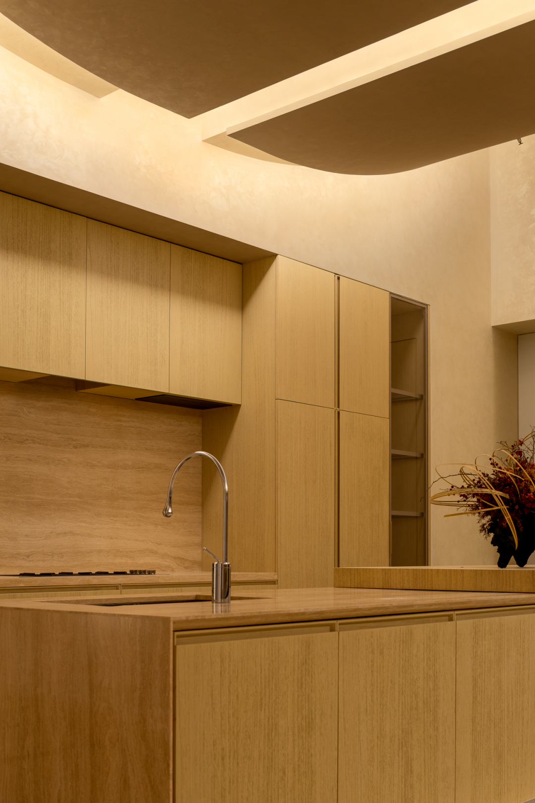 加拿大HV小管高压变频空气系统高迪家俱体验馆丨中国深圳丨迪笙设计-21