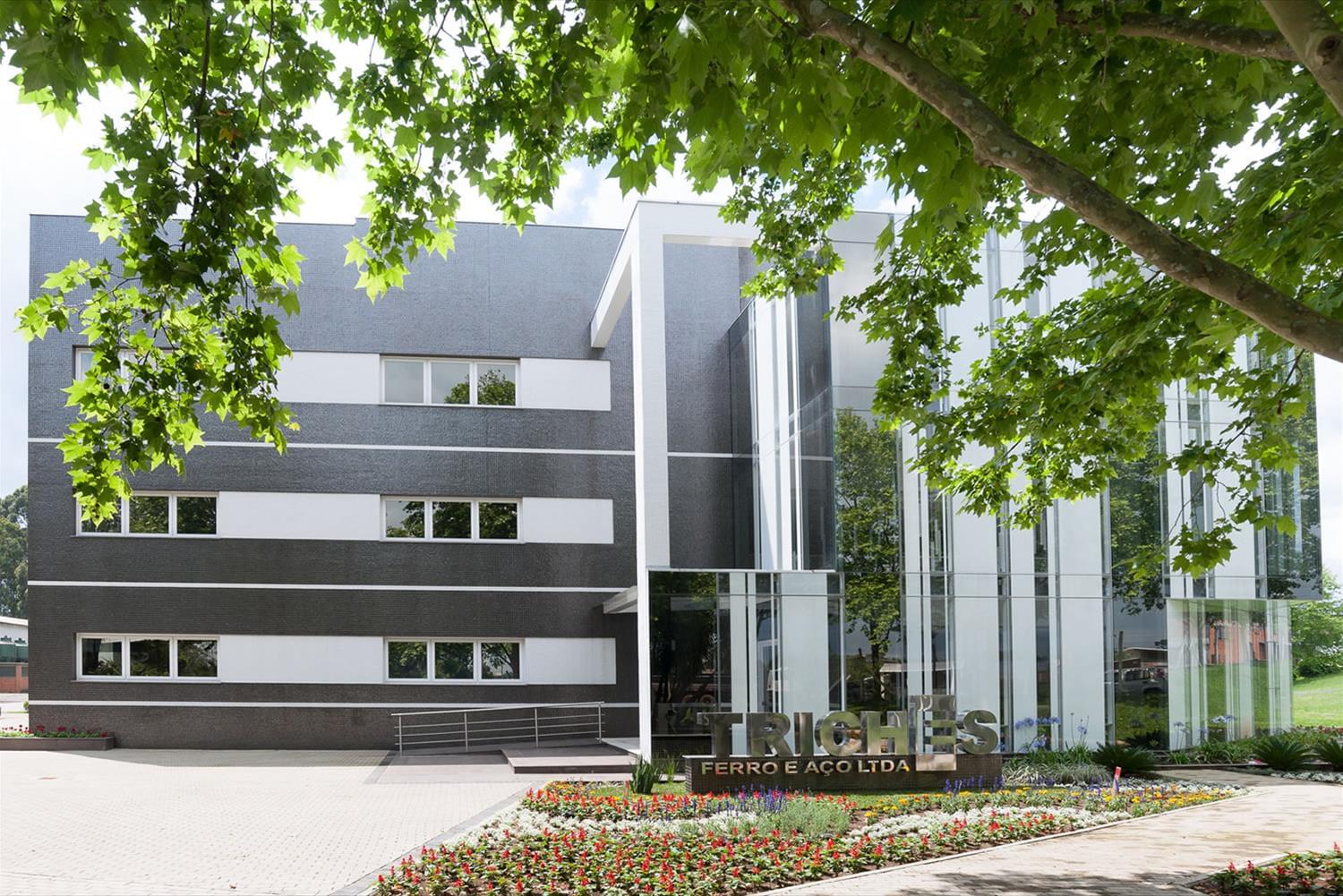 巴西 Triches Ferro e Aço 公司建筑-2